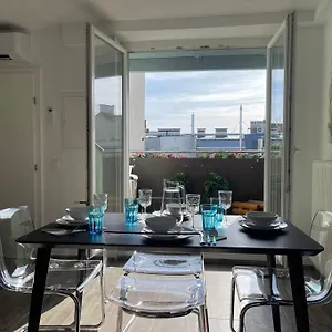 Dachgeschoss Fuer 4 Mit Terrasse , Vienna Austria